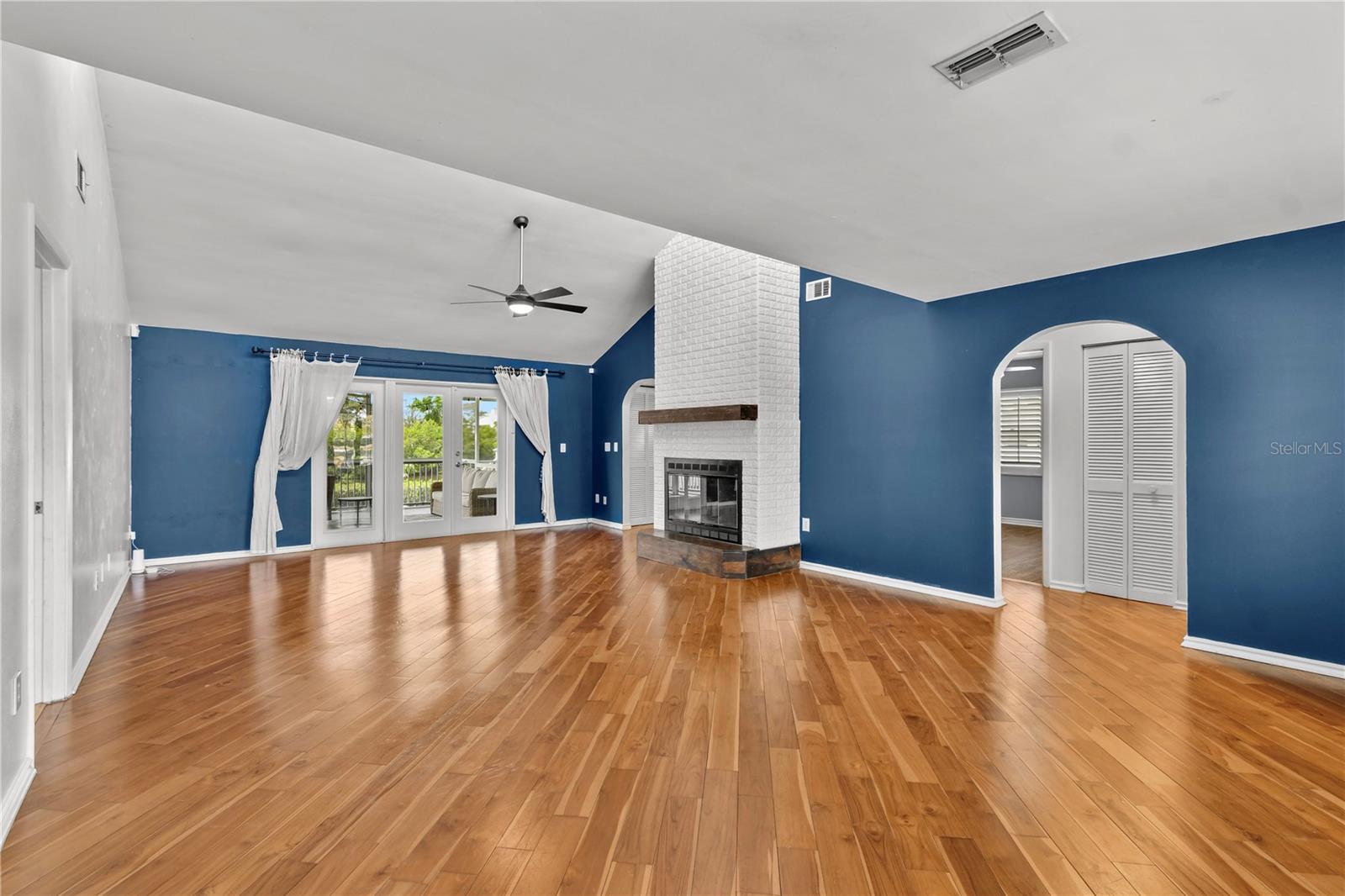 Image 79 of 87 For 354 Willow Lane