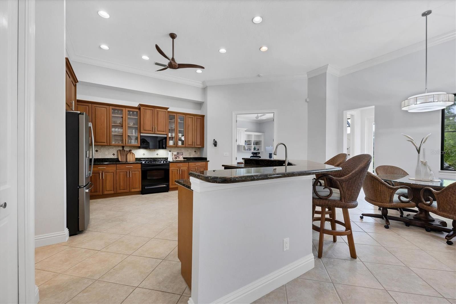 Image 17 of 60 For 13818 Milan Terrace