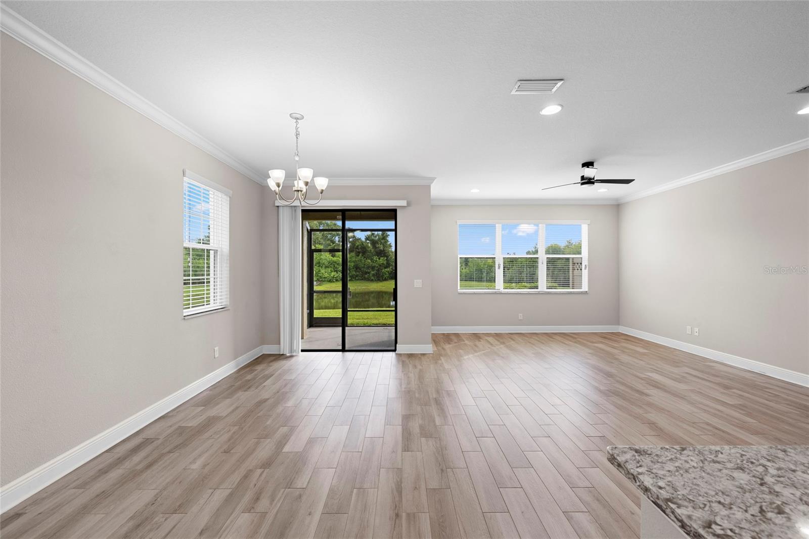 Image 11 of 37 For 5174 78th St Circle E