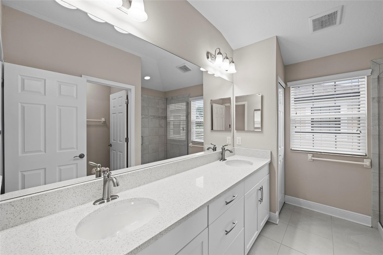 Image 29 of 37 For 5174 78th St Circle E