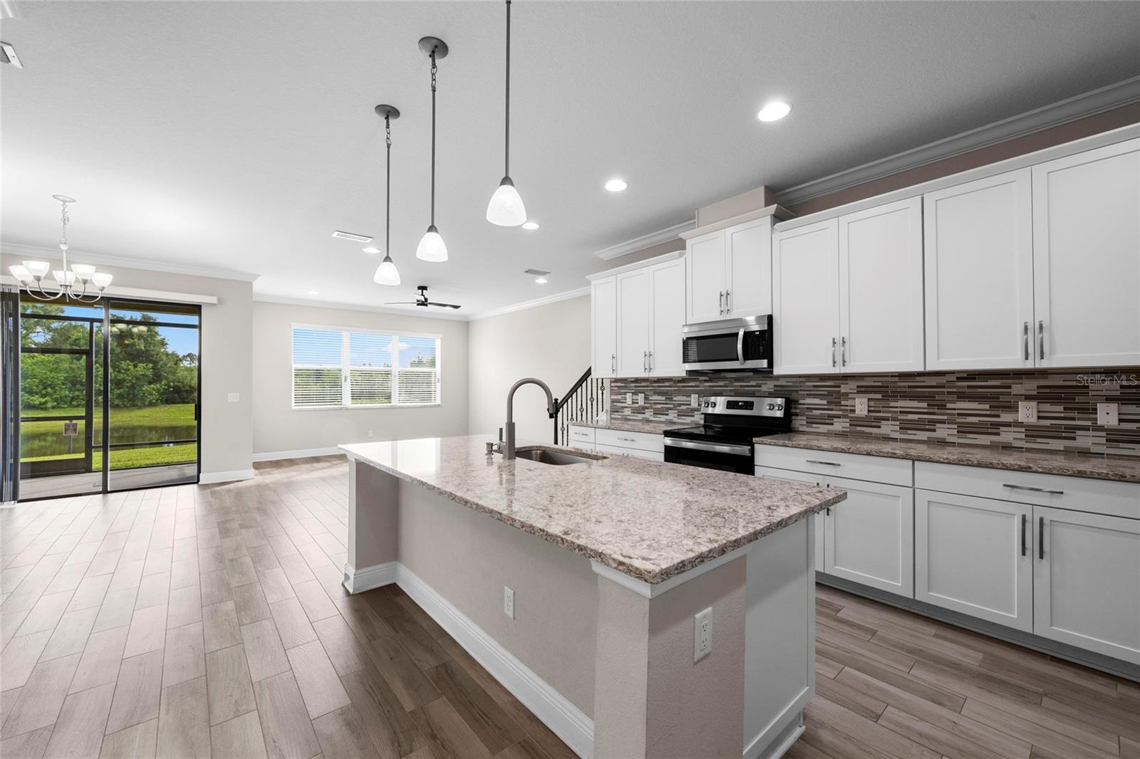 Image 6 of 37 For 5174 78th St Circle E