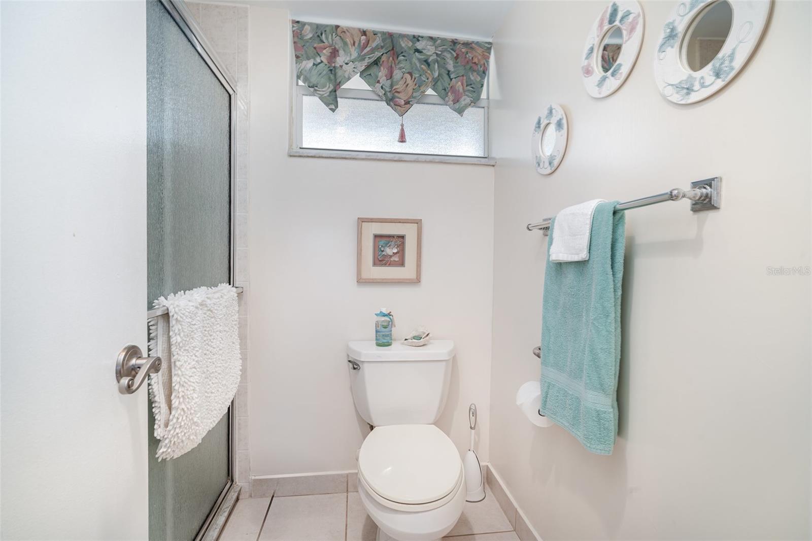 Image 15 of 28 For 4350 Chatham Drive E106