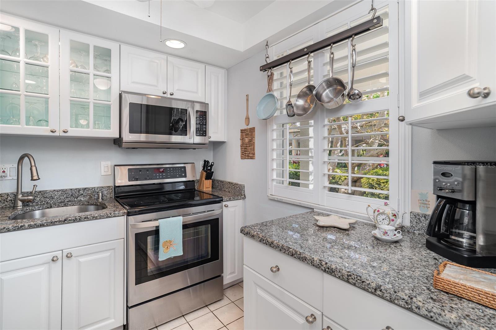 Image 4 of 28 For 4350 Chatham Drive E106