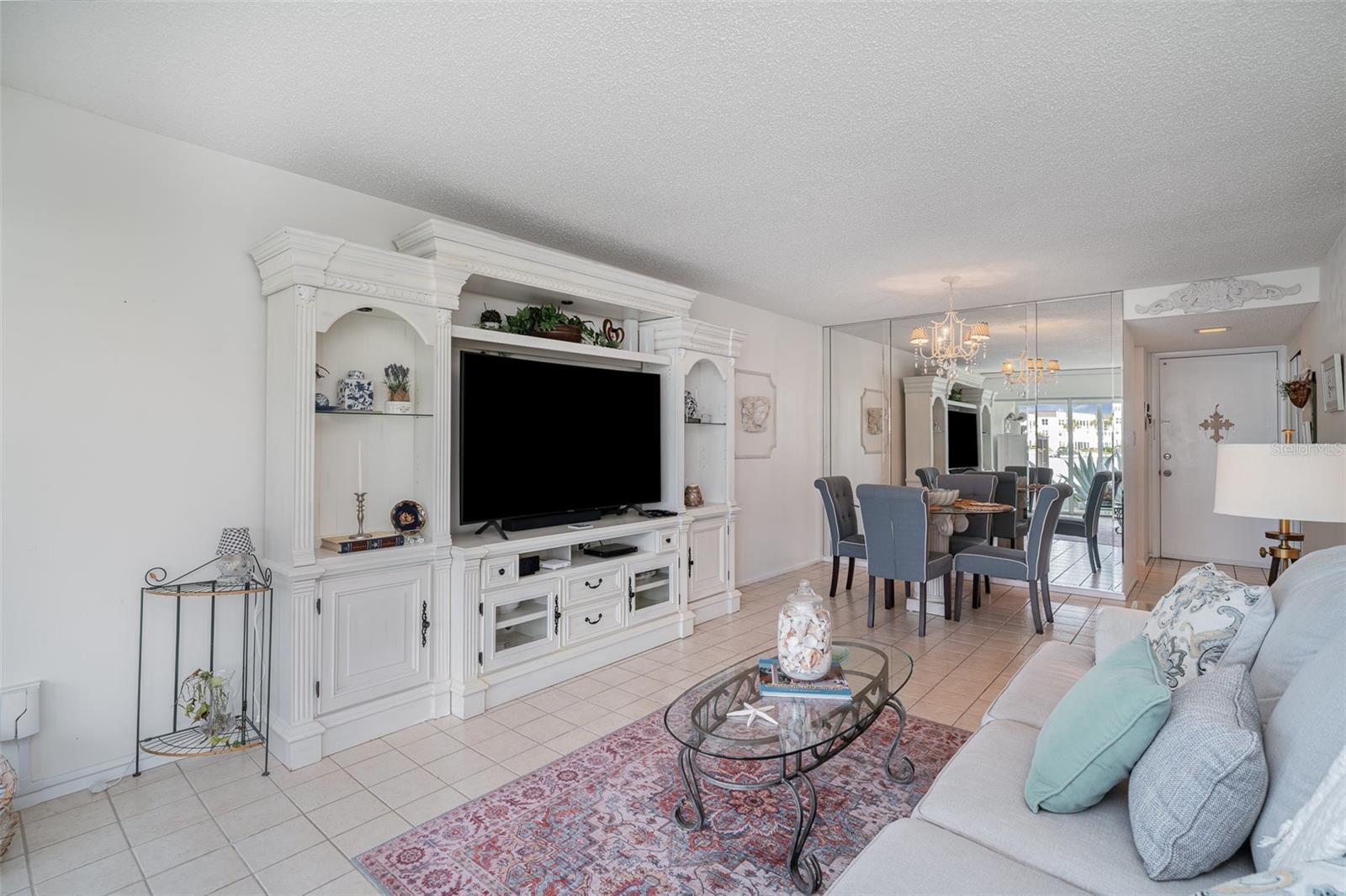 Image 9 of 28 For 4350 Chatham Drive E106