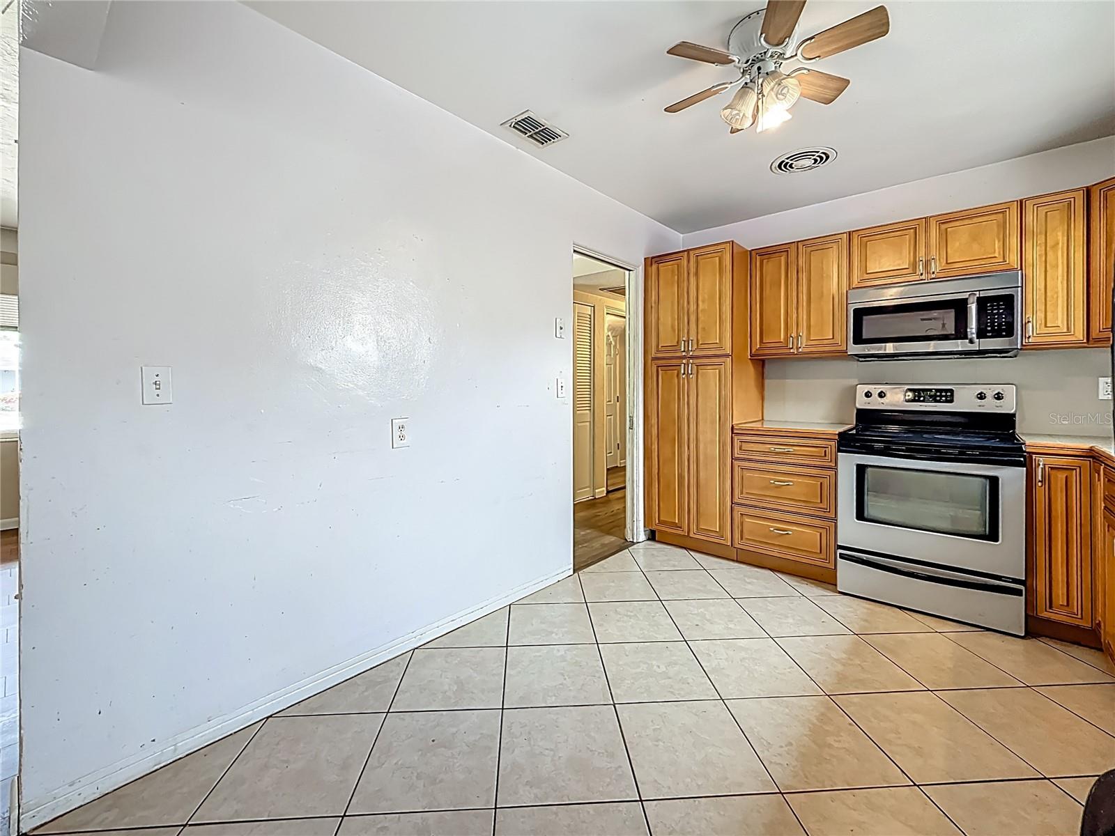 Image 11 of 71 For 1700 63rd Street N