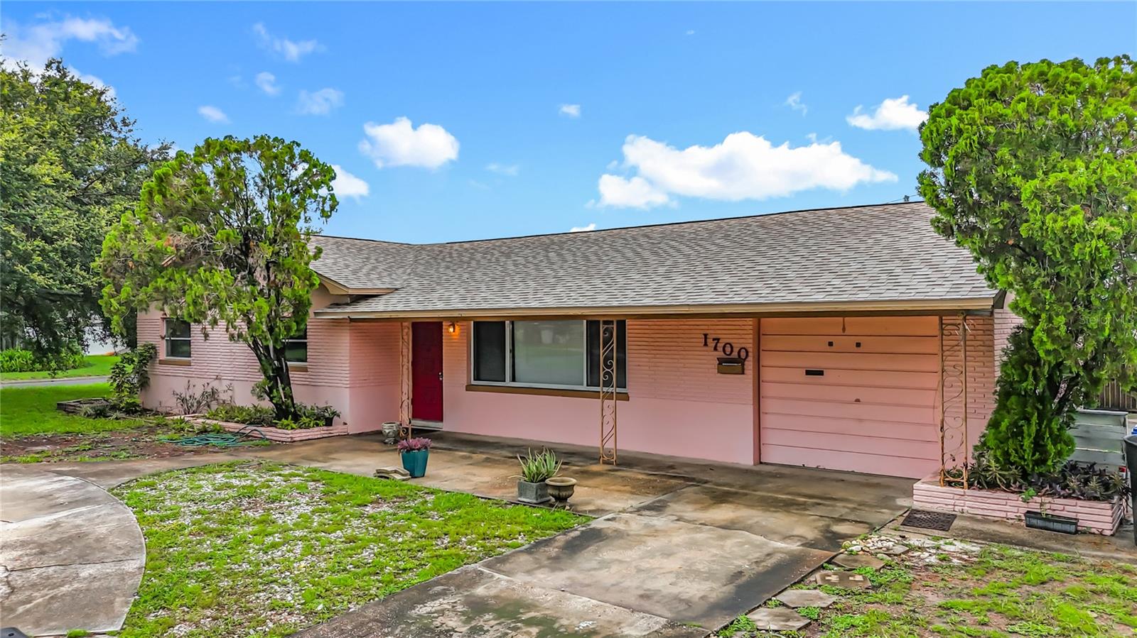 Image 2 of 71 For 1700 63rd Street N