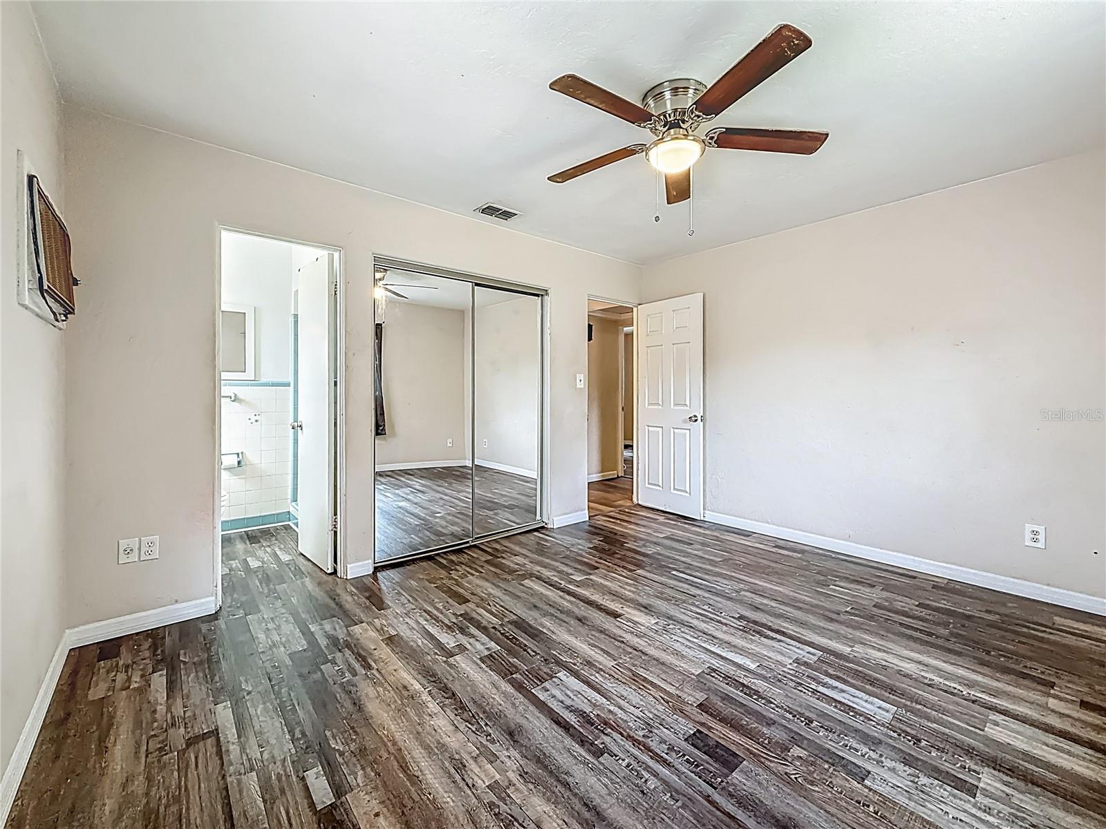 Image 32 of 71 For 1700 63rd Street N