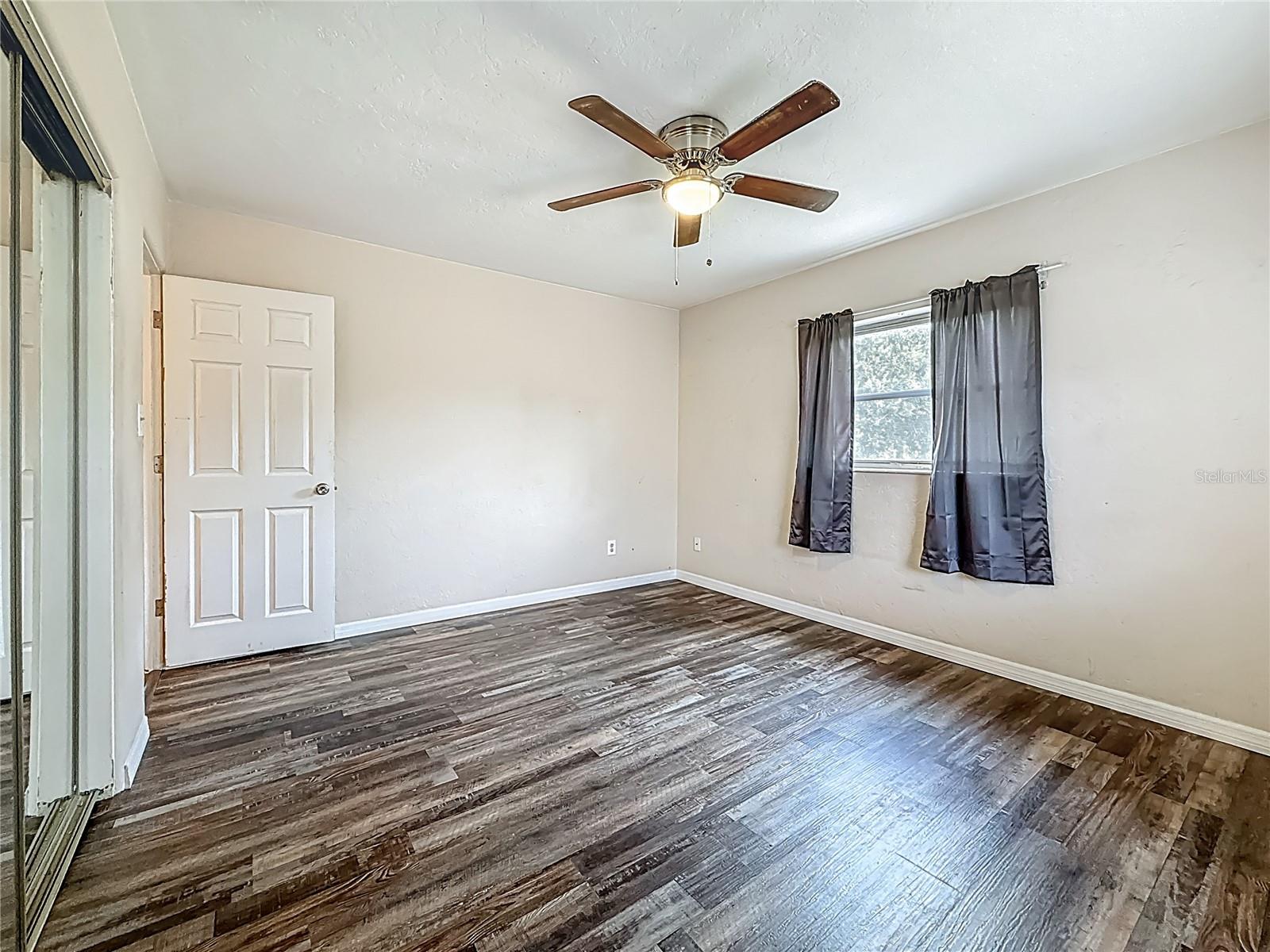 Image 33 of 71 For 1700 63rd Street N