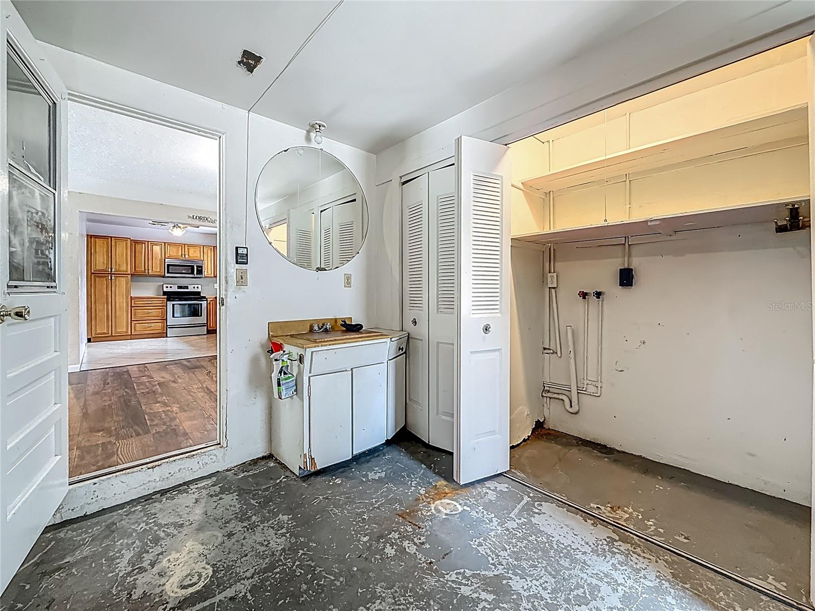 Image 40 of 71 For 1700 63rd Street N