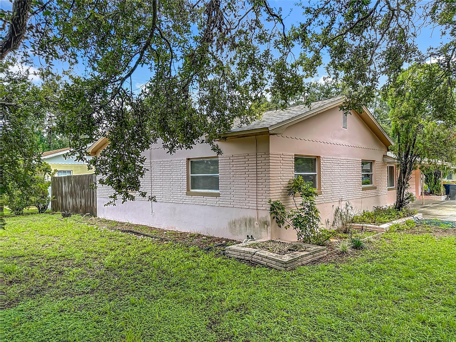 Image 47 of 71 For 1700 63rd Street N