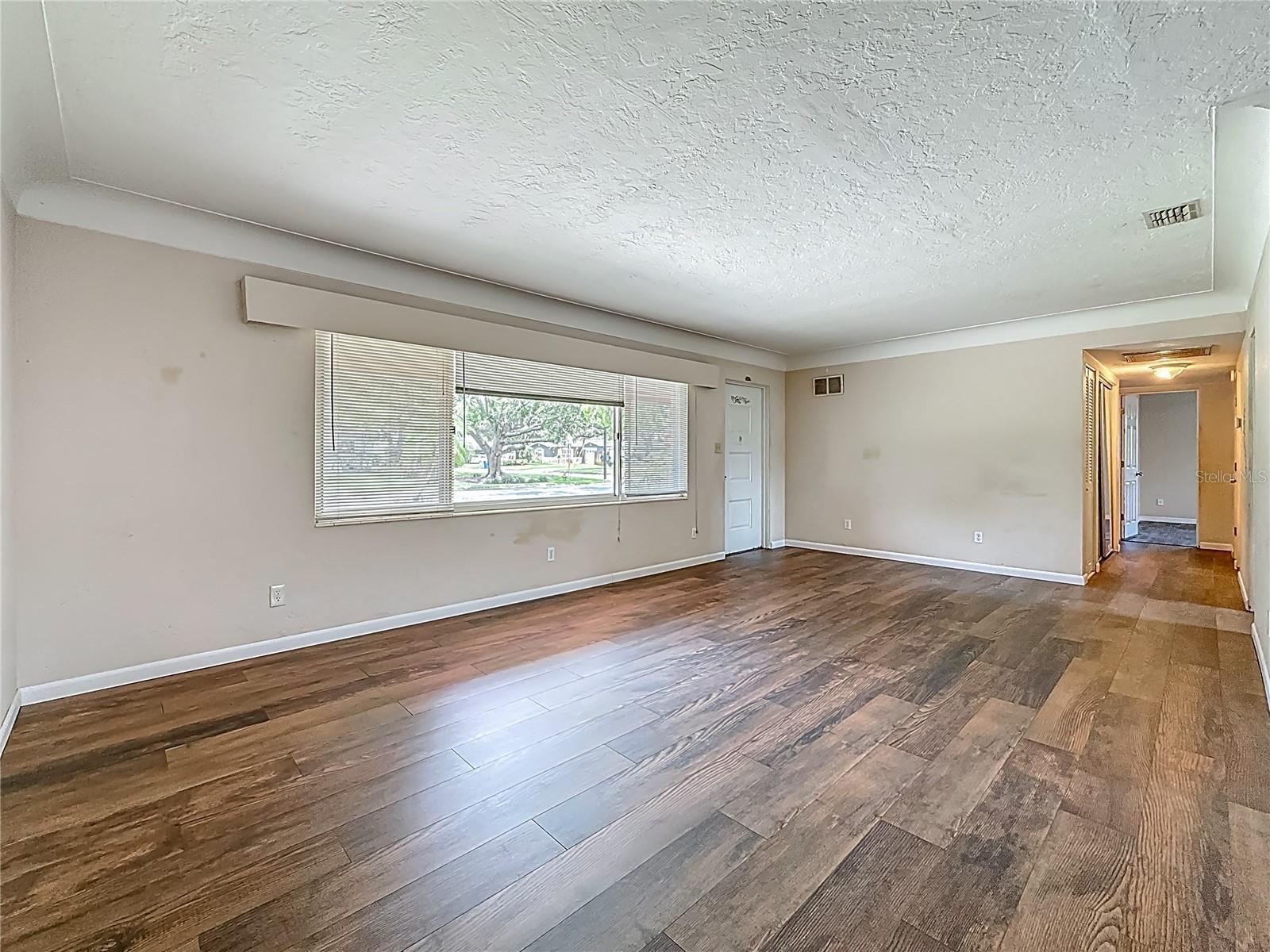 Image 5 of 71 For 1700 63rd Street N