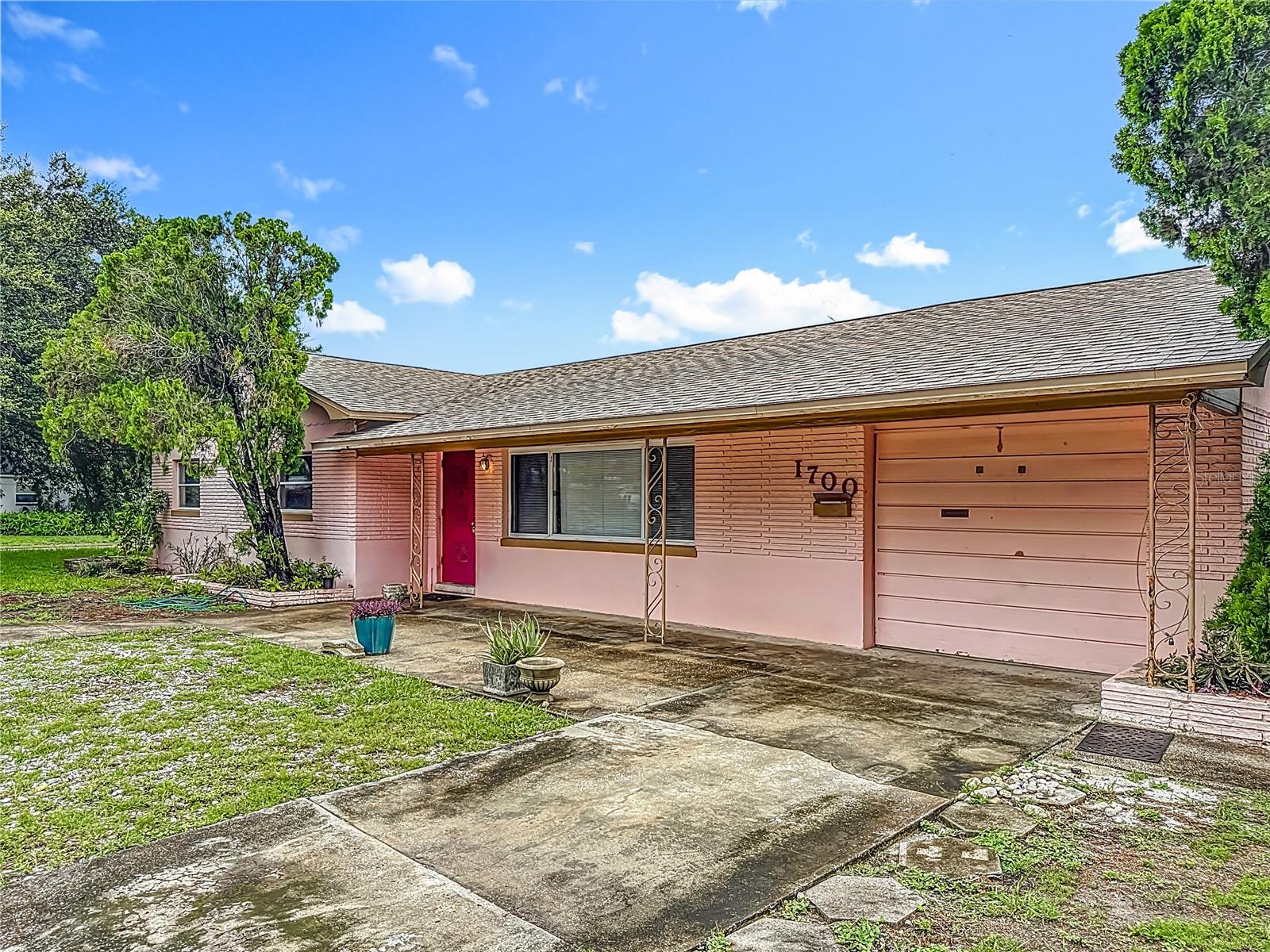 Image 54 of 71 For 1700 63rd Street N