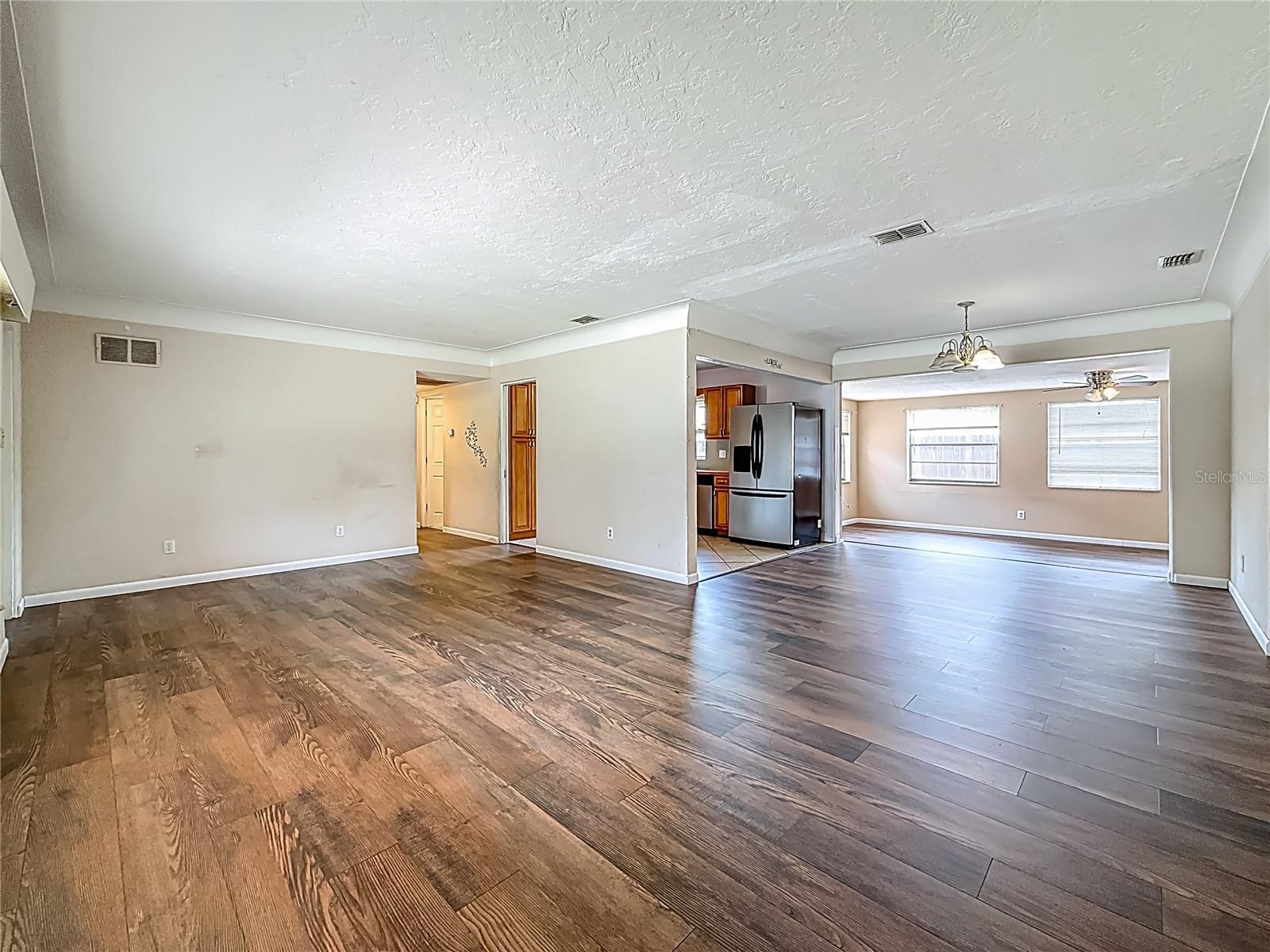 Image 6 of 71 For 1700 63rd Street N