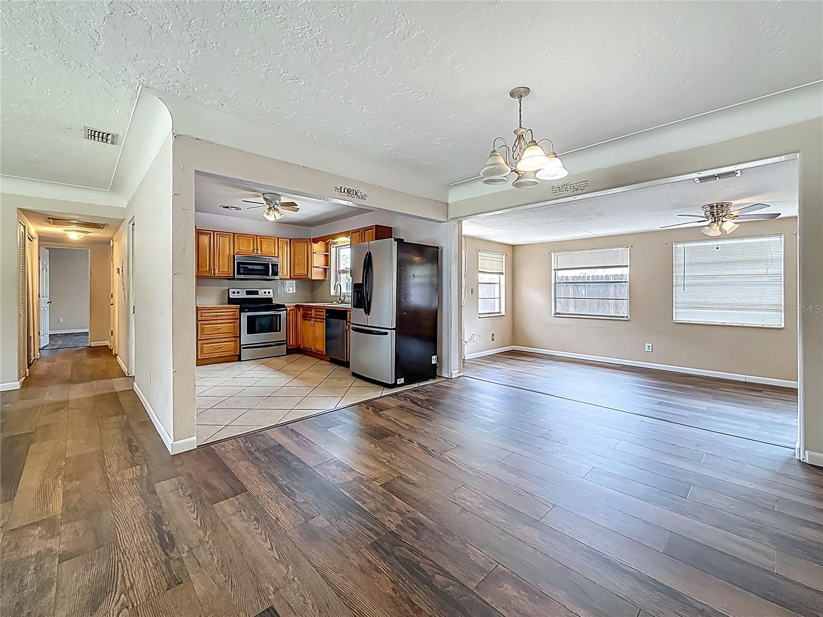 Image 8 of 71 For 1700 63rd Street N