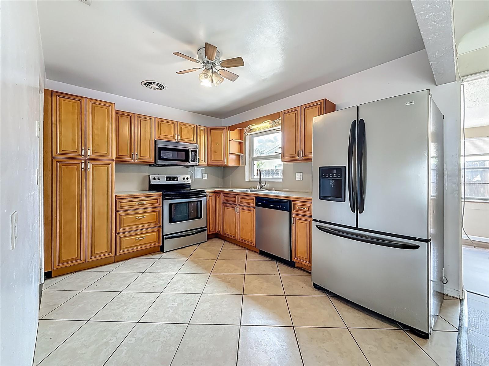 Image 9 of 71 For 1700 63rd Street N