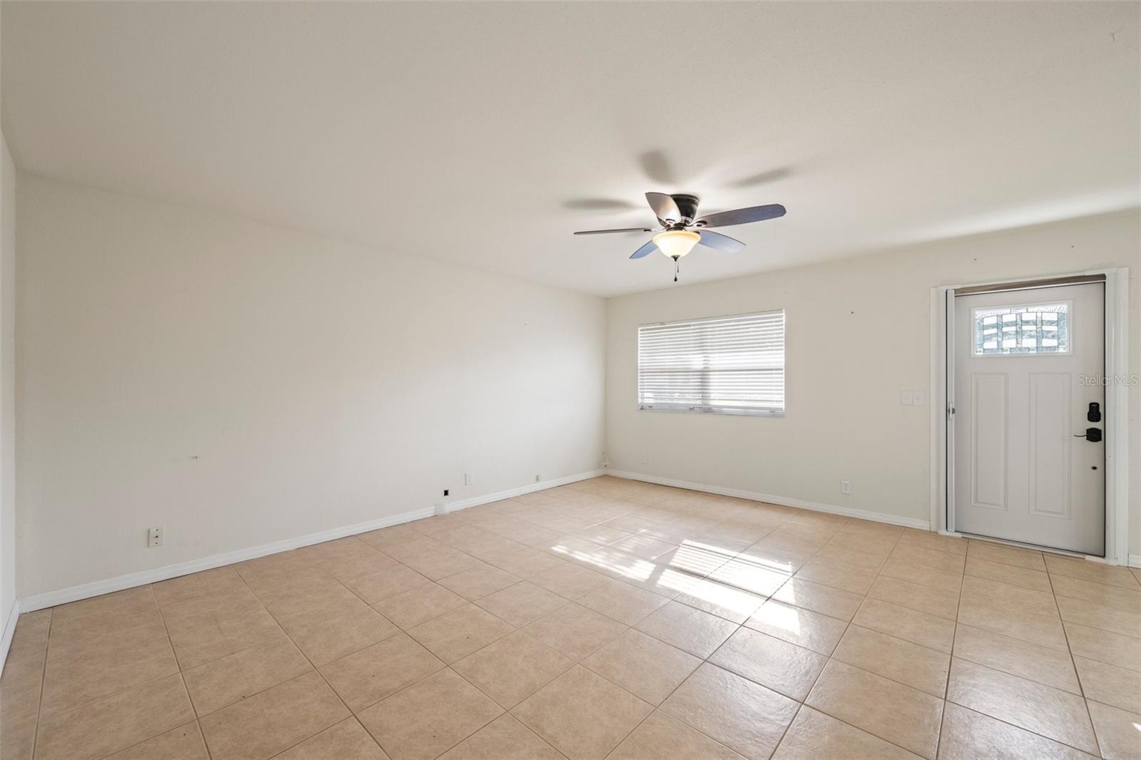 Image 4 of 40 For 202 Bedford Street 72