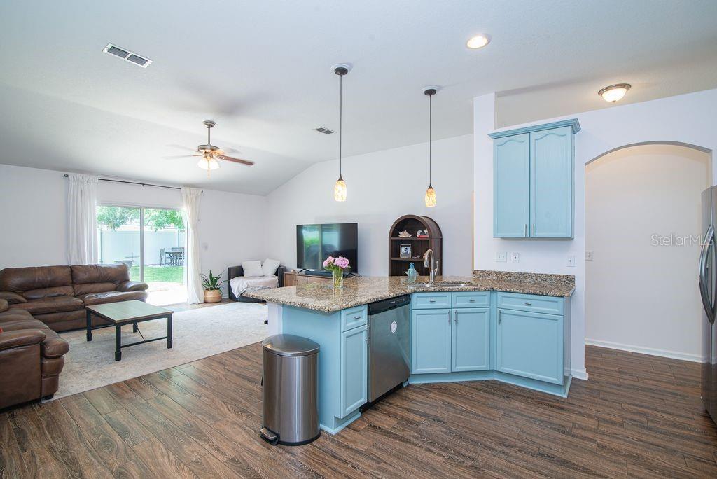 Image 12 of 41 For 572 Sparrow Branch Circle