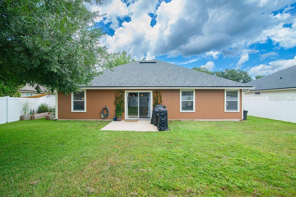 Image 29 of 41 For 572 Sparrow Branch Circle