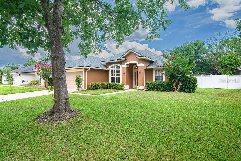 Image 4 of 41 For 572 Sparrow Branch Circle