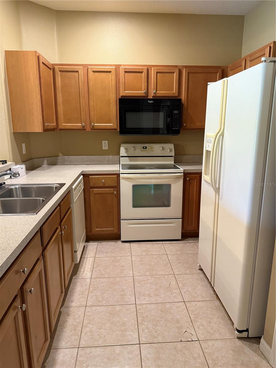 Image 6 of 16 For 3403 Parkridge Circle 20