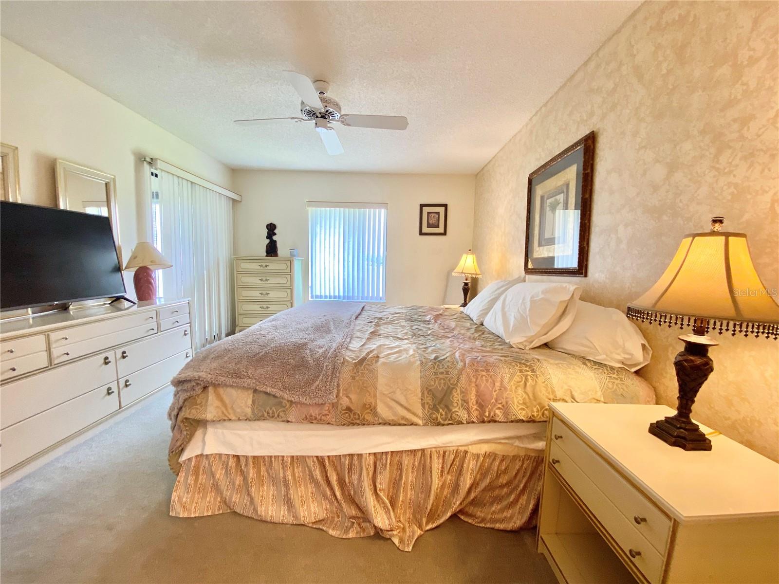 Image 14 of 23 For 6211 Timber Lake Drive B6
