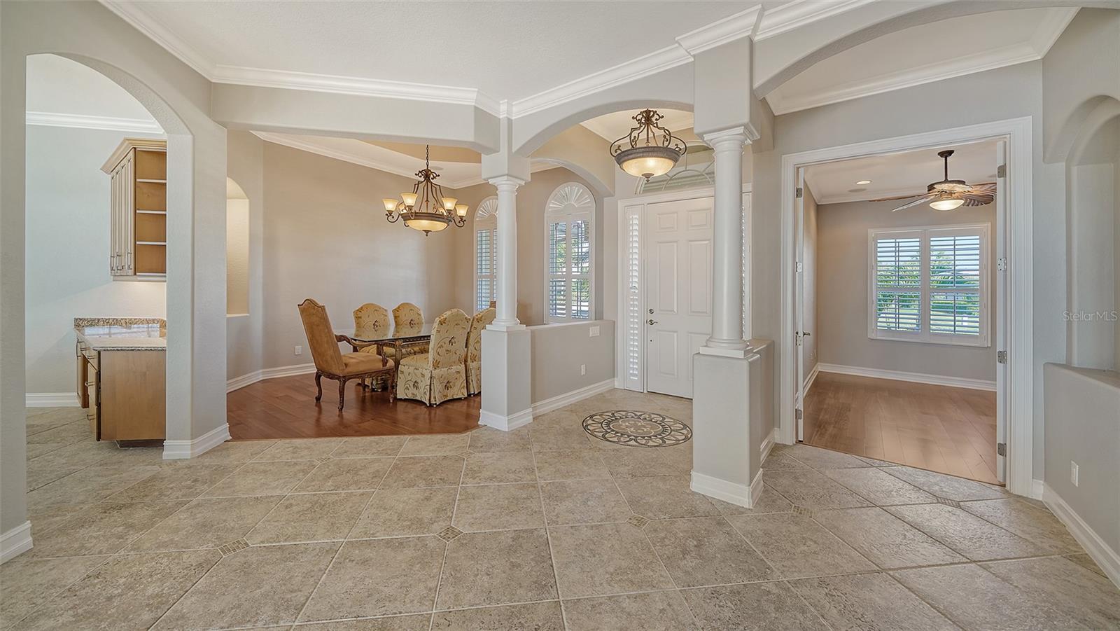 Image 13 of 100 For 242 Pesaro Drive