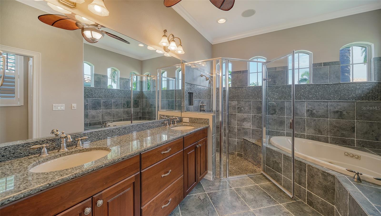 Image 36 of 100 For 242 Pesaro Drive