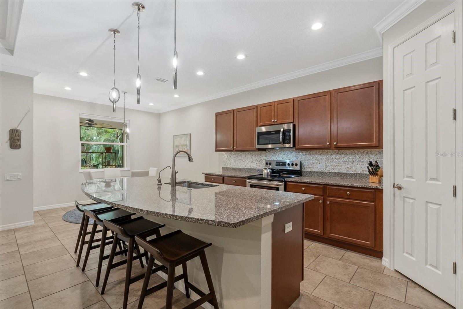 Image 14 of 48 For 12215 Goldenrod Avenue