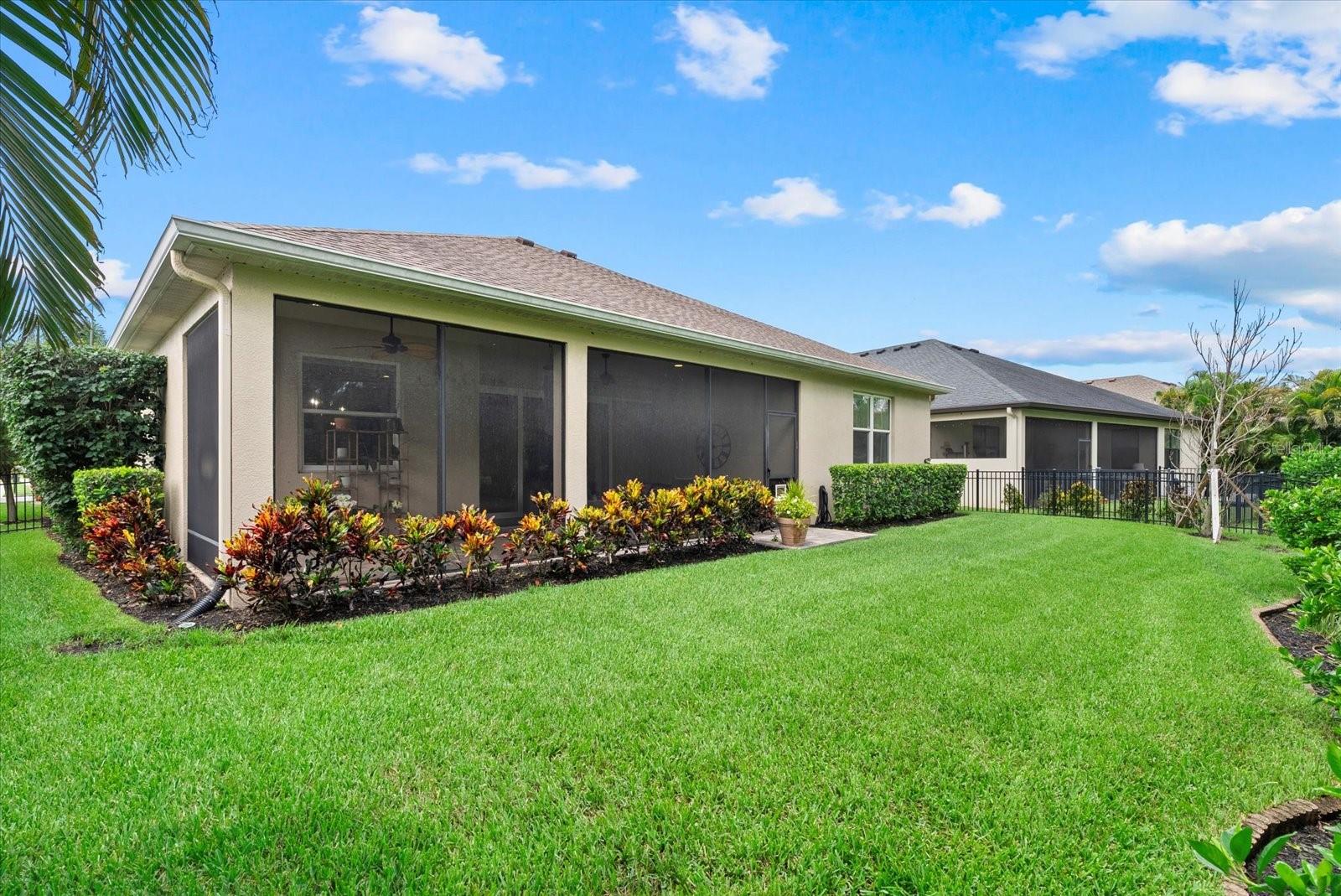 Image 31 of 48 For 12215 Goldenrod Avenue