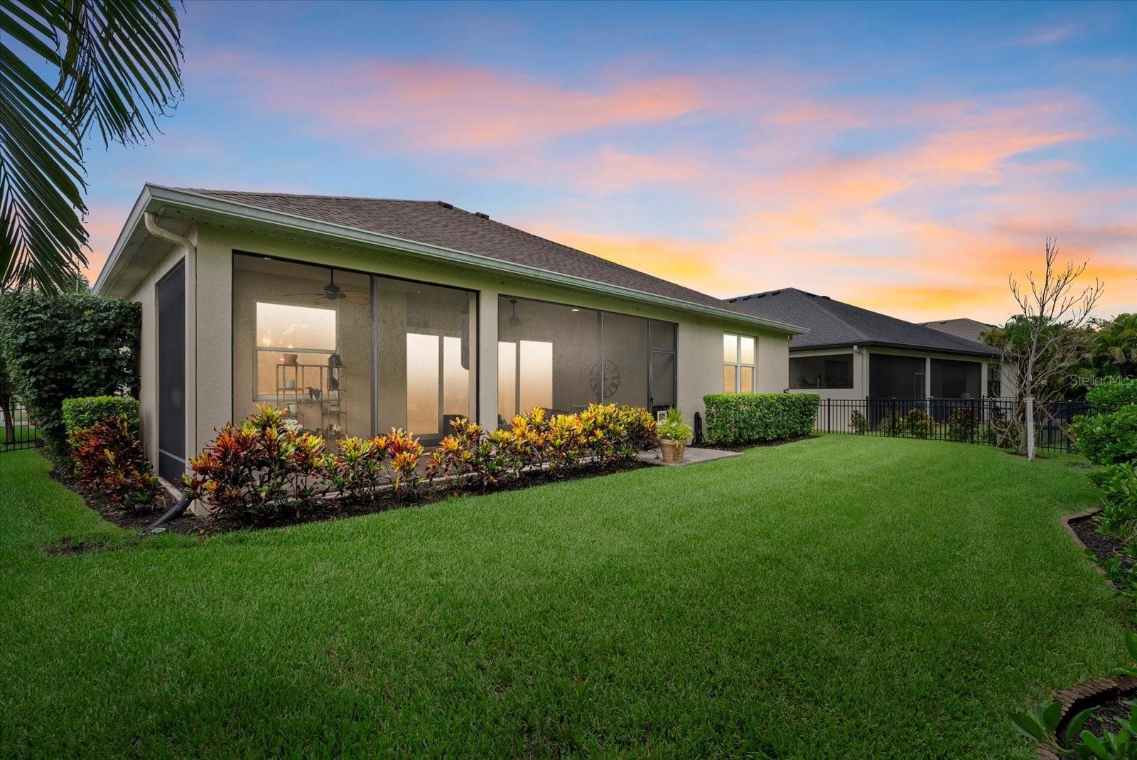 Image 32 of 48 For 12215 Goldenrod Avenue