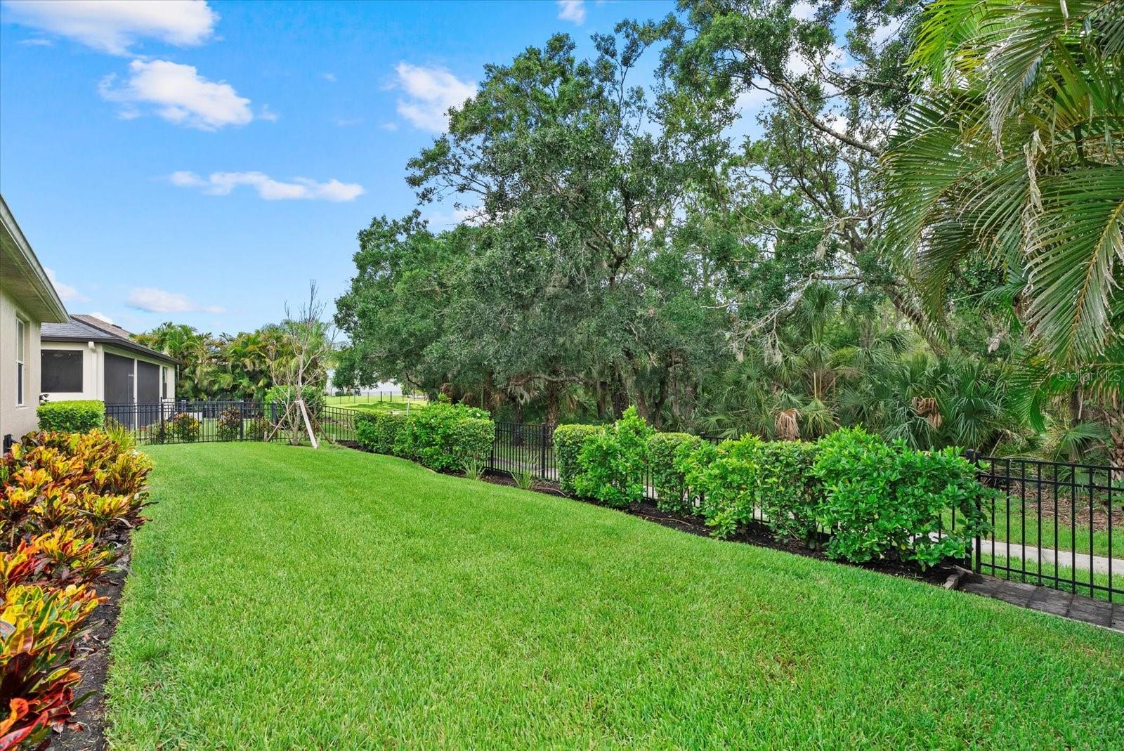 Image 34 of 48 For 12215 Goldenrod Avenue