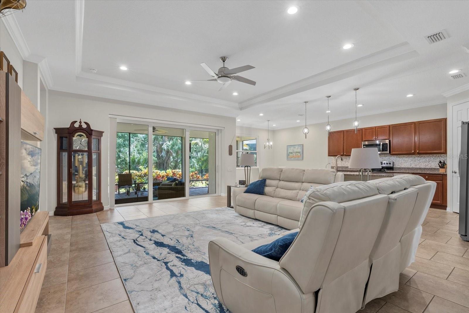 Image 6 of 48 For 12215 Goldenrod Avenue