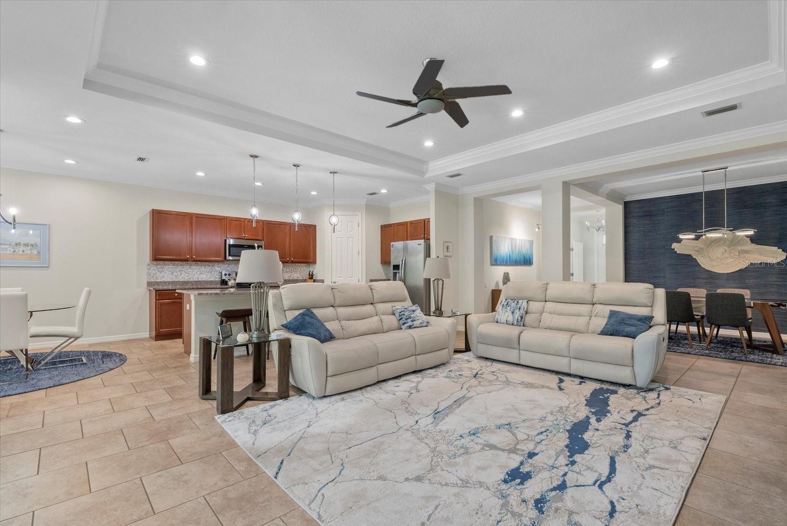 Image 7 of 48 For 12215 Goldenrod Avenue