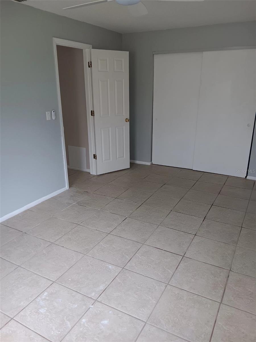 Image 5 of 7 For 846 Hand Avenue