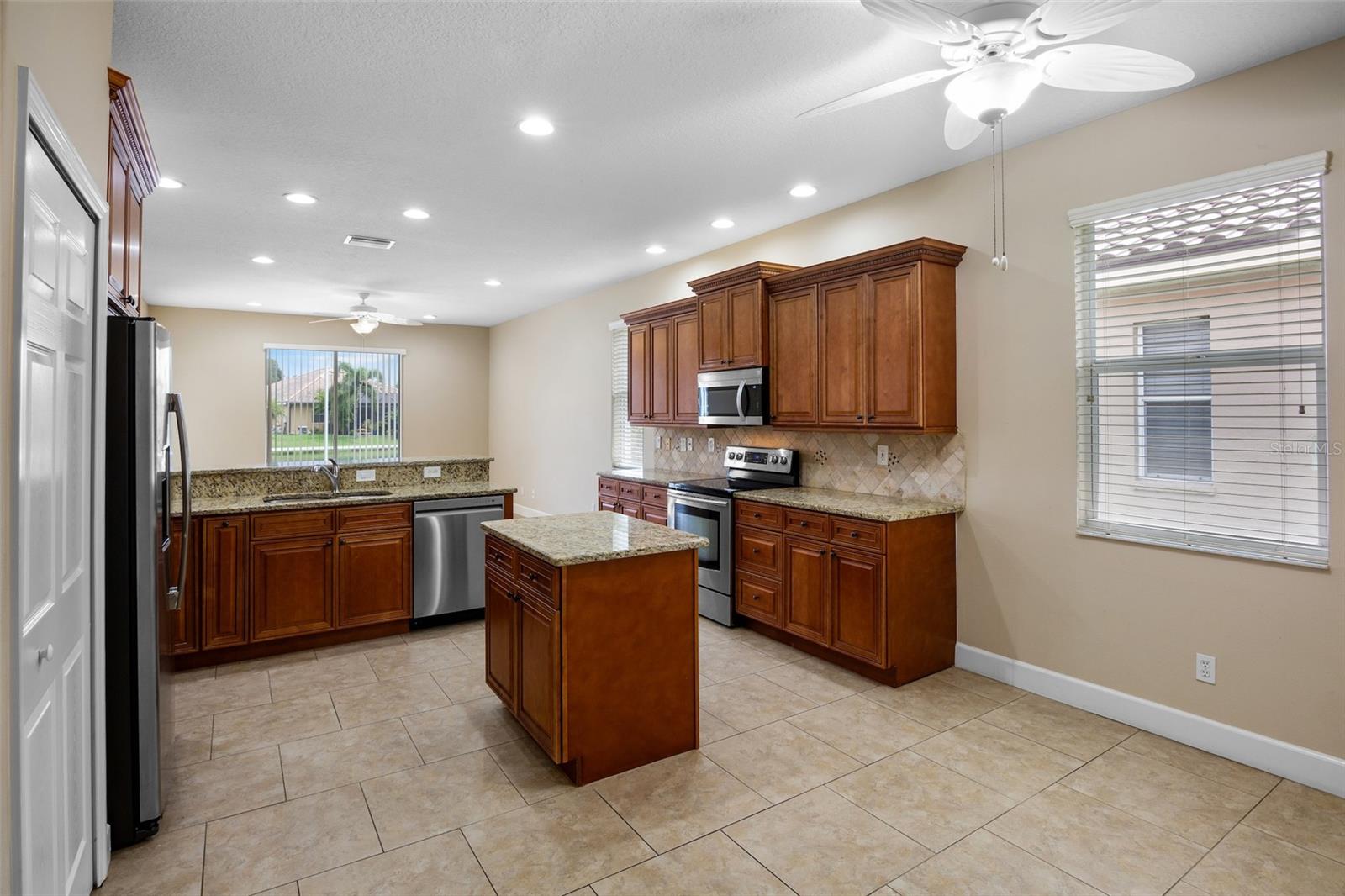 Image 7 of 33 For 6255 Sturbridge Court