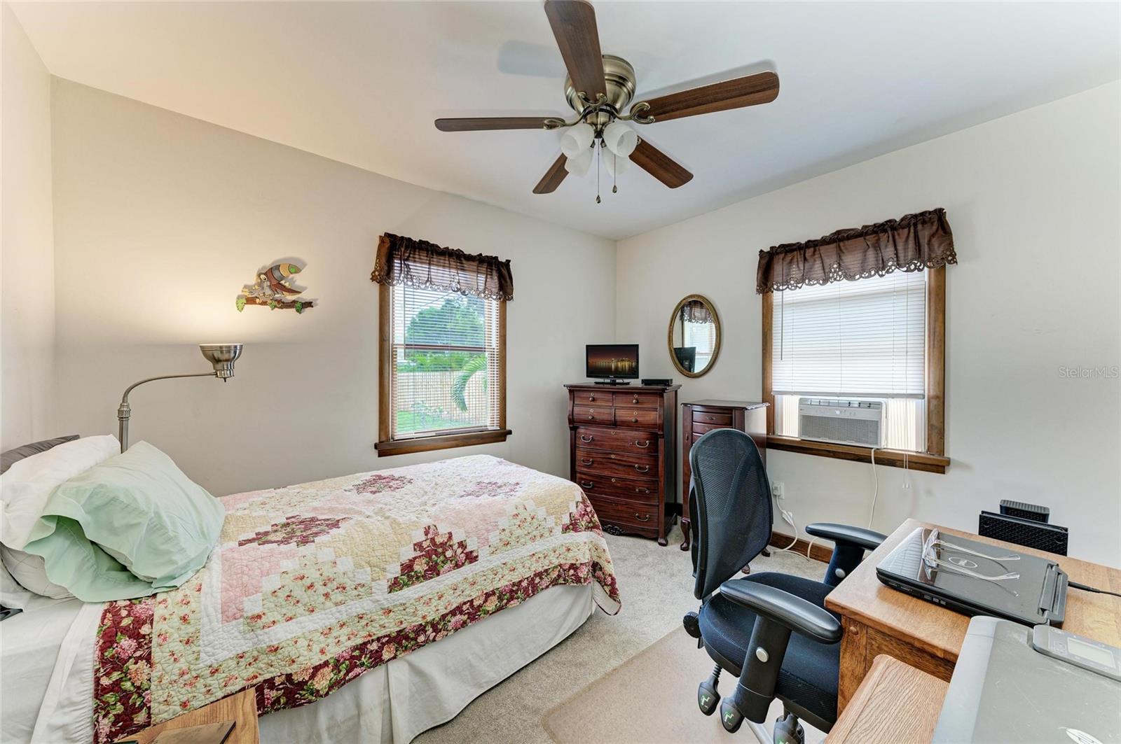 Image 25 of 42 For 2124 6th Avenue W