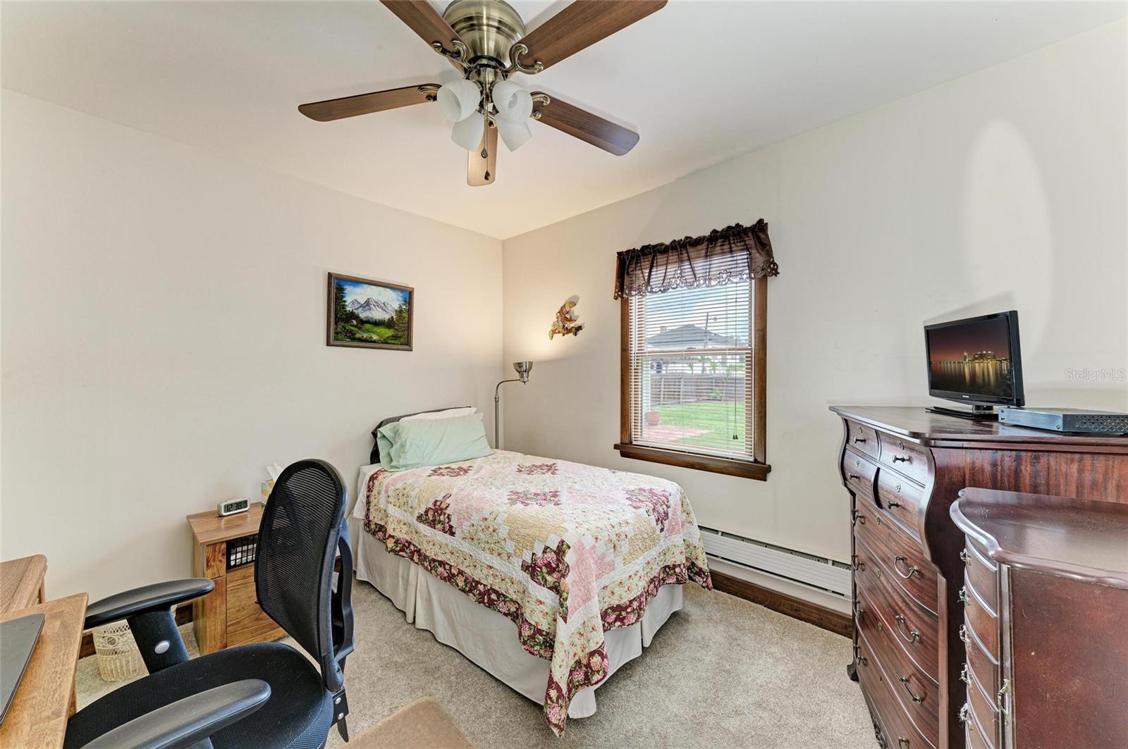 Image 26 of 42 For 2124 6th Avenue W