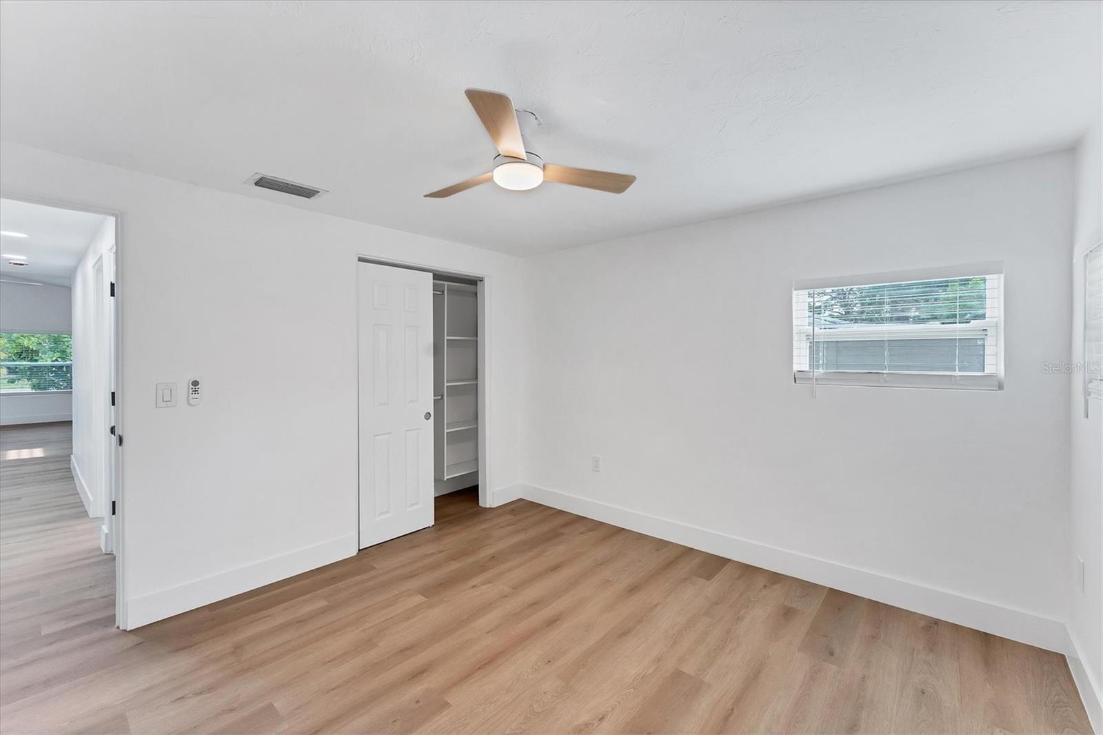Image 19 of 27 For 2837 Yorktown Street