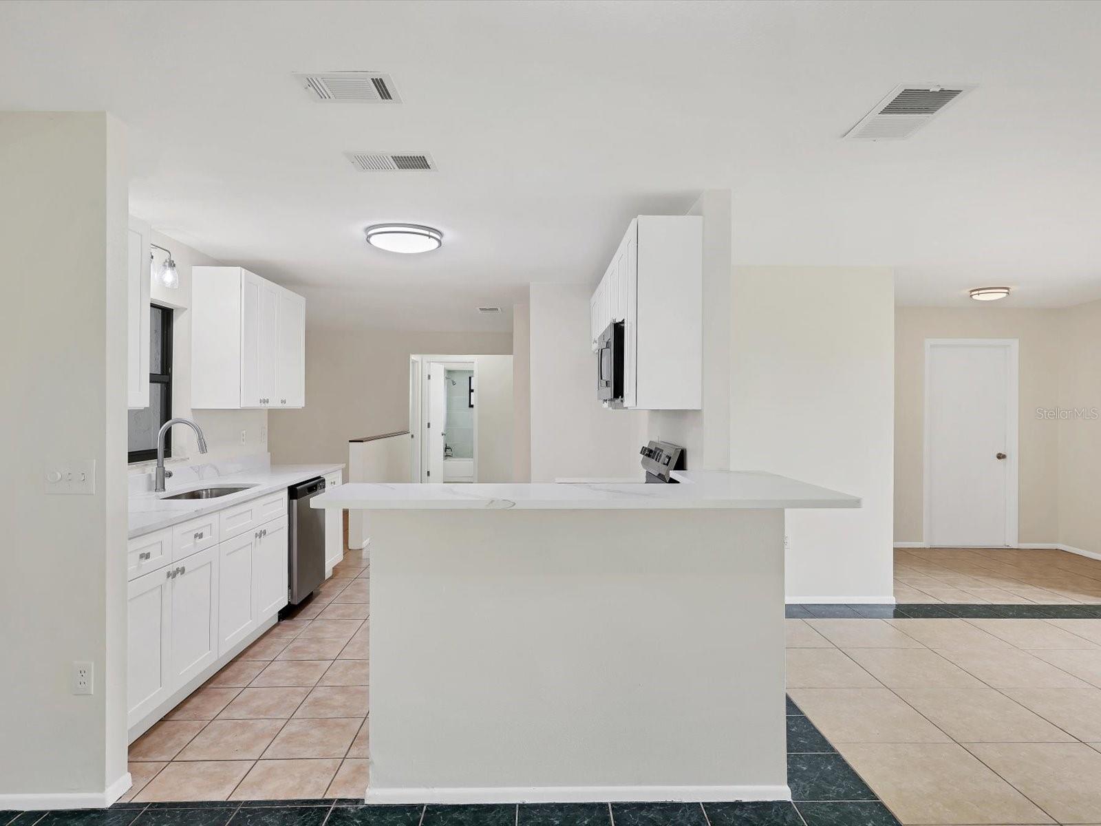 Image 11 of 41 For 2102 Country Meadows Place