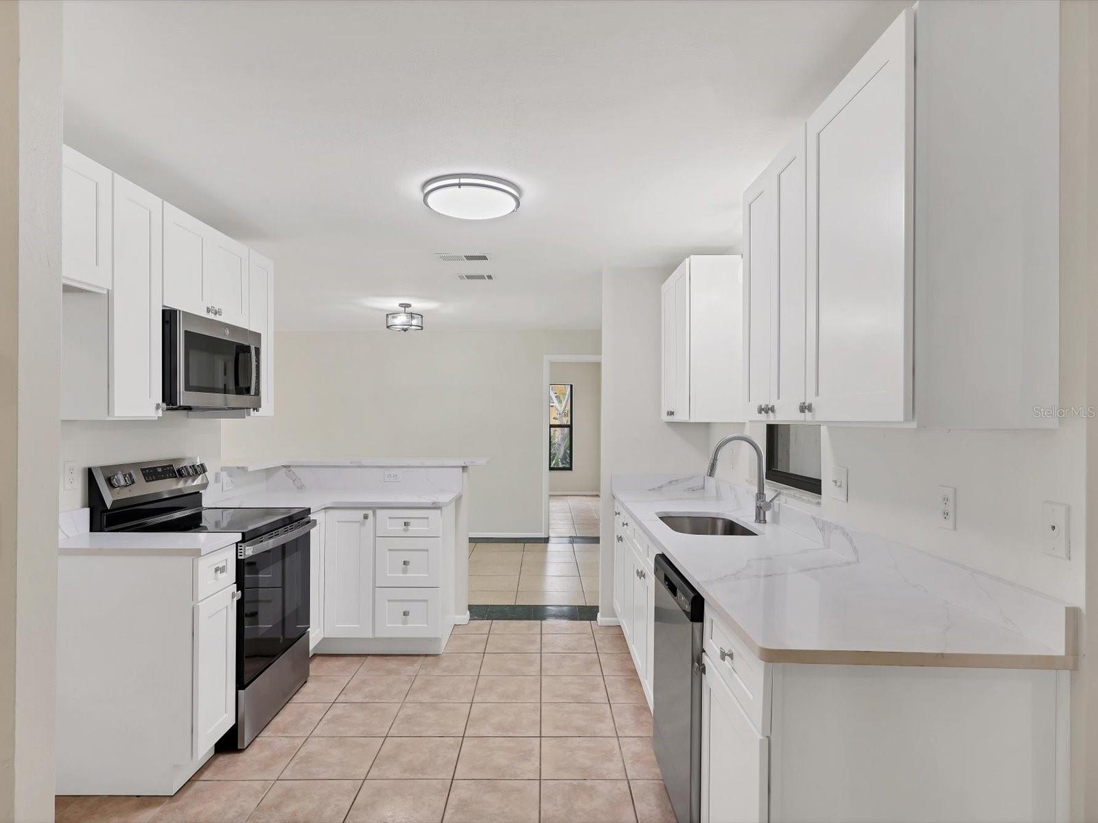 Image 15 of 41 For 2102 Country Meadows Place