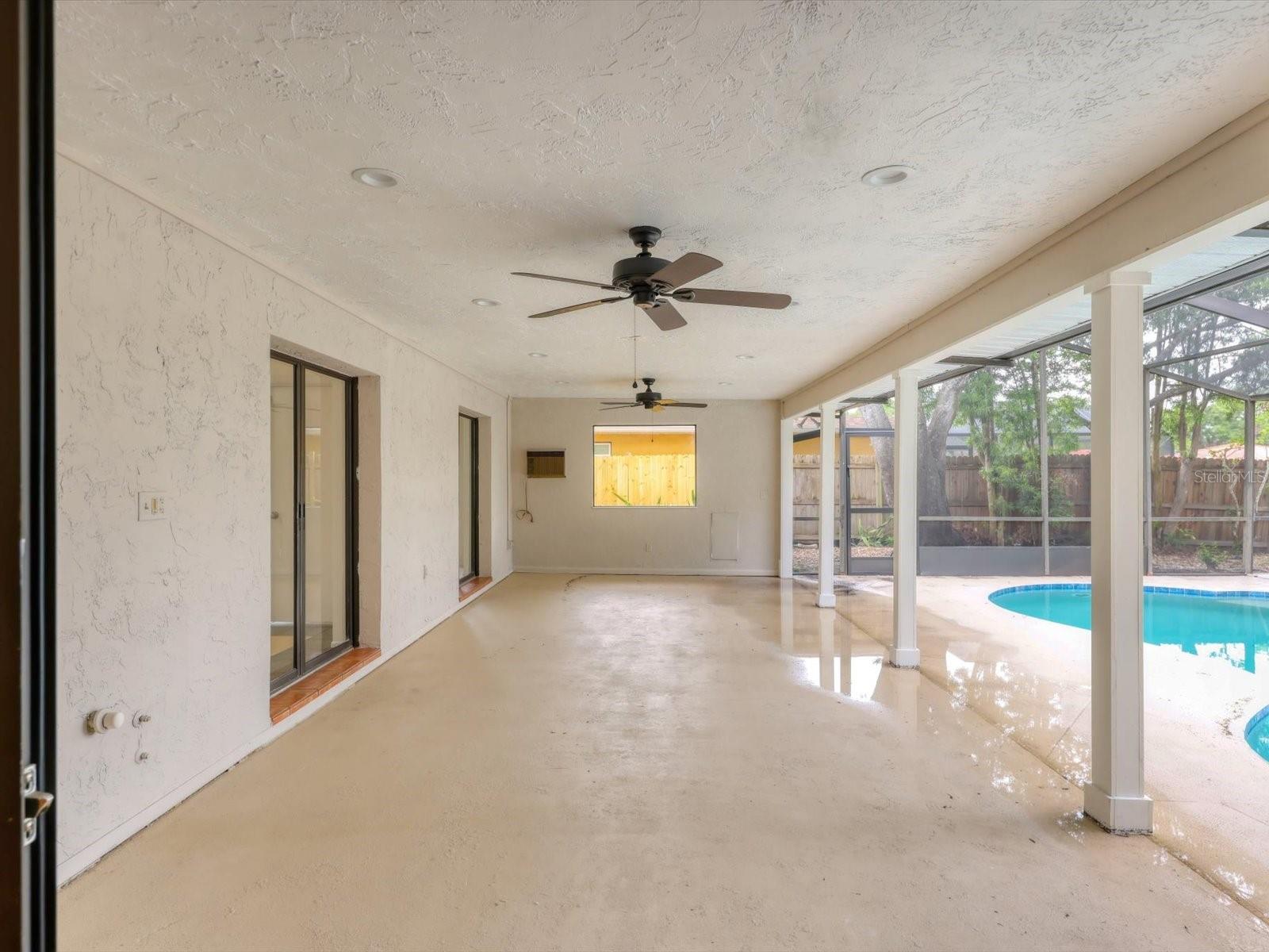Image 34 of 41 For 2102 Country Meadows Place