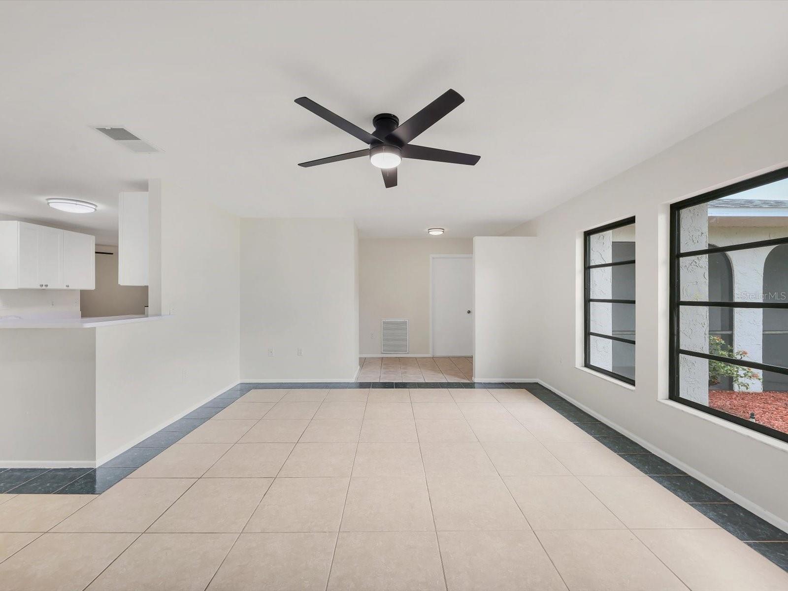 Image 8 of 41 For 2102 Country Meadows Place