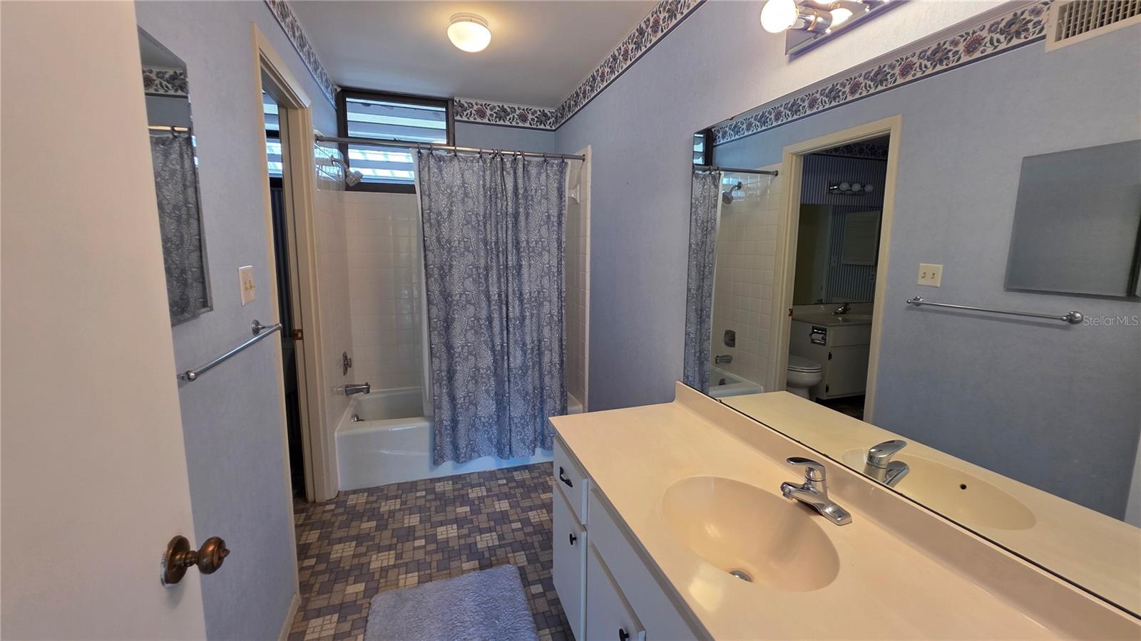 Image 8 of 16 For 123 Pinehurst Drive