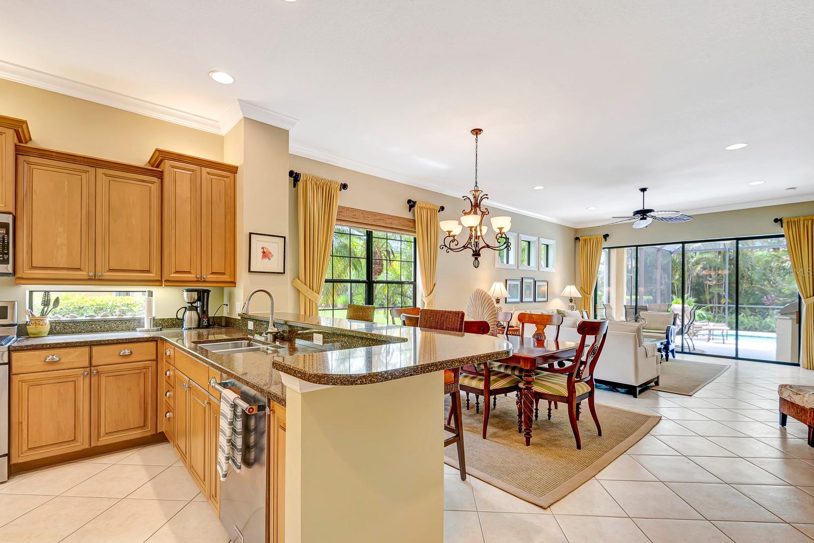 Image 13 of 75 For 7314 Wexford Court