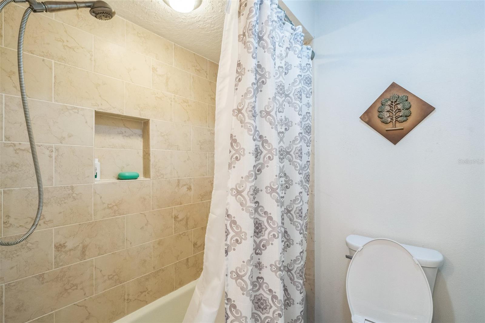 Image 20 of 26 For 4255 Gulf Drive 111