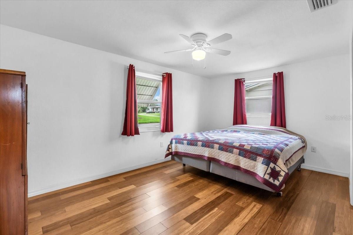 Image 13 of 22 For 5401 Mac Arthur Avenue