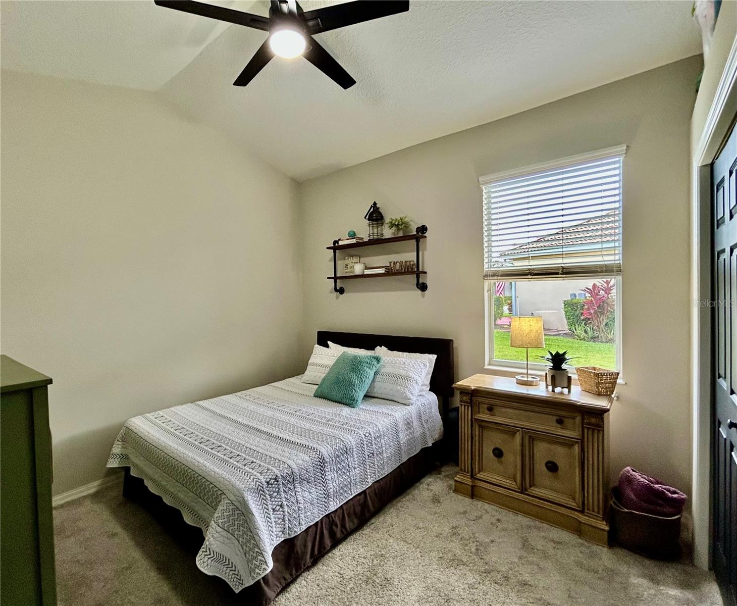 Image 20 of 23 For 6385 Rookery Circle