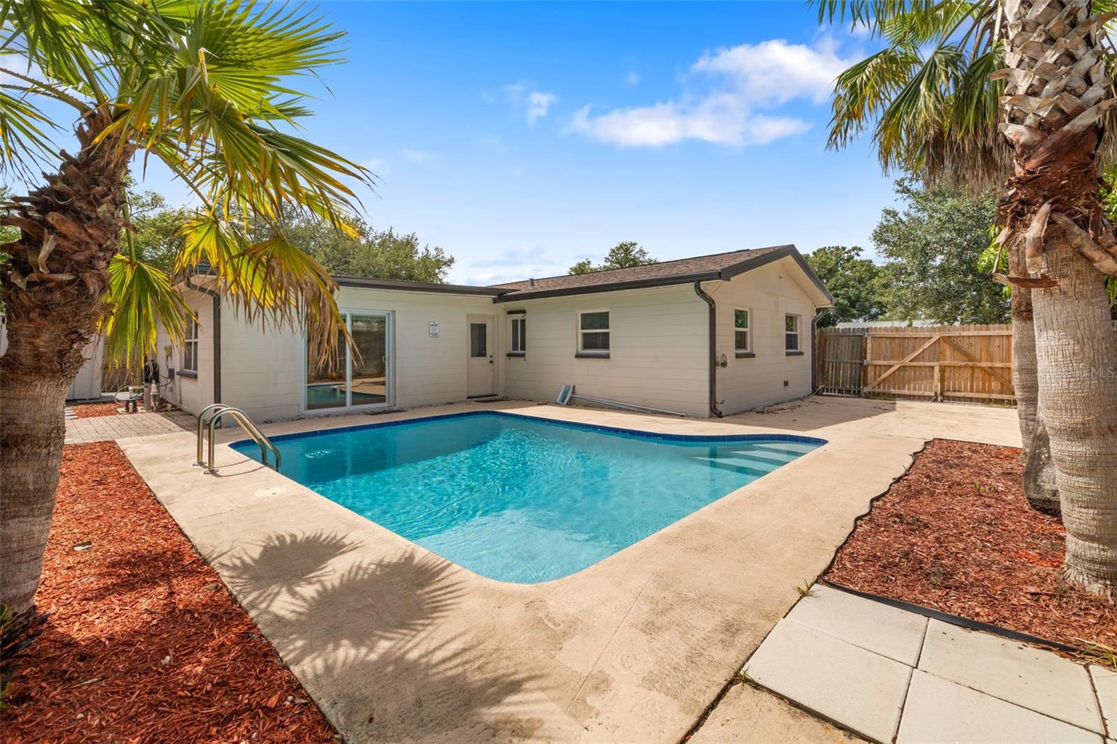 Image 5 of 25 For 5384 56th Avenue N
