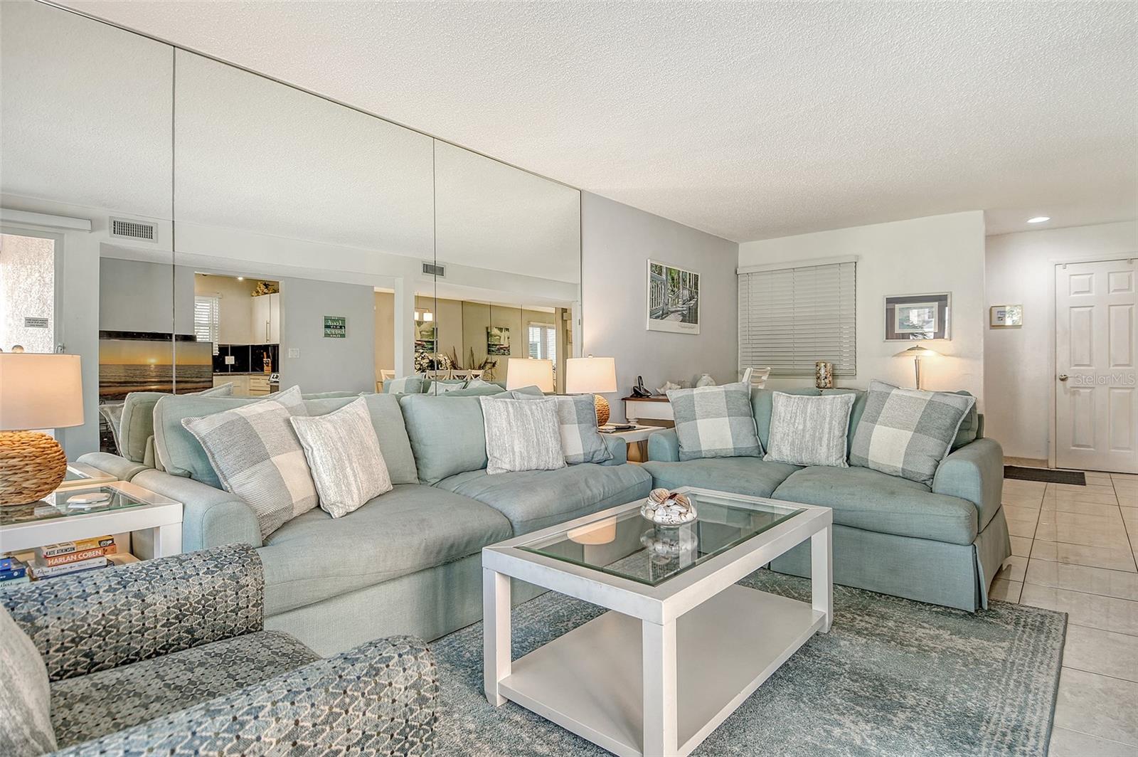 Image 15 of 61 For 4725 Gulf Of Mexico Drive 212