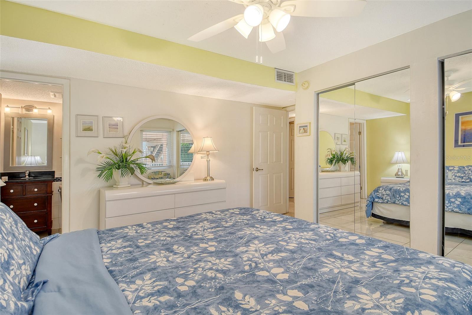 Image 24 of 61 For 4725 Gulf Of Mexico Drive 212